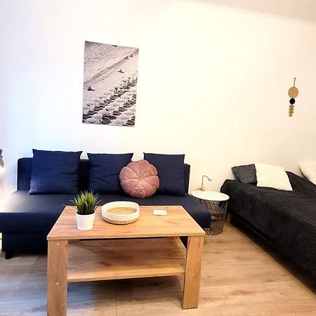 Great Life - Apartment Next To Metro Station Varsavia Esterno foto