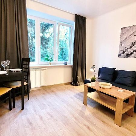 Great Life - Apartment Next To Metro Station Varsavia Esterno foto